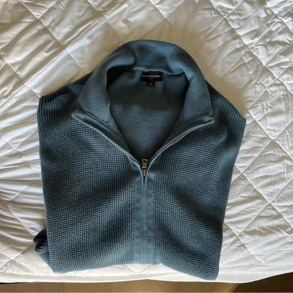 Banana Republic Men’s zip up sweater size XXL Greenish blue - Picture 3 of 4